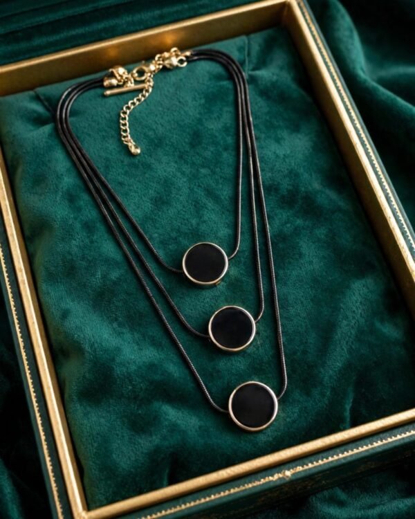 Women's black shaped-layer fashion necklace for hijab-friendly styling